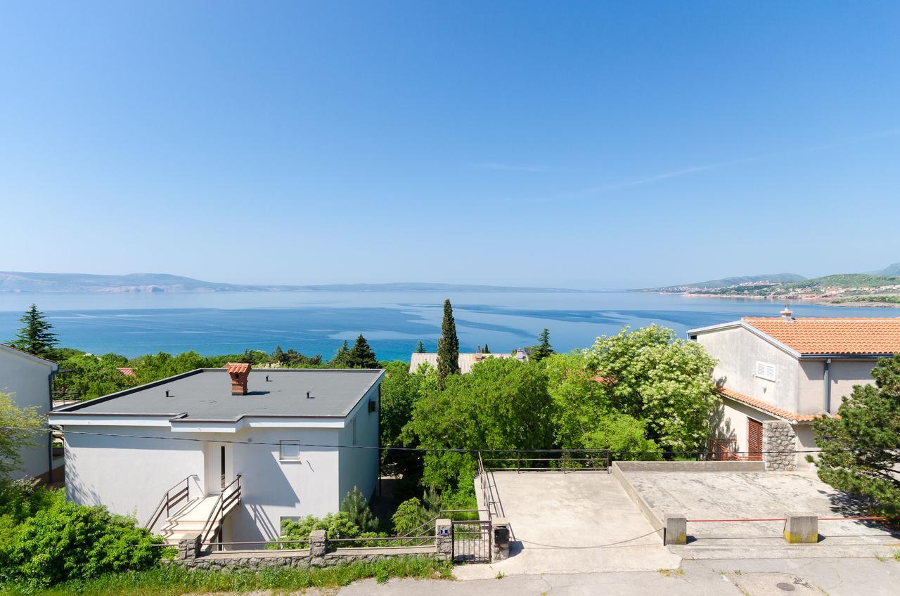 Apartments And Room Luka Klenovica Exterior photo